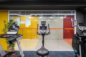 Fitness centrum a/nebo fitness zařízení v ubytování Self check-in coliving Vilnius