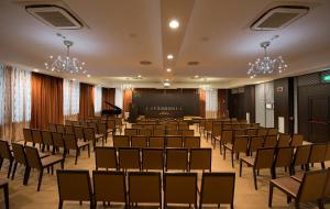 The business area and/or conference room at Hotel Guglielmo