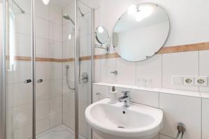 Ένα μπάνιο στο Ferienhaus 1 - Wohnung Tanne, 78qm +18 φωτογραφίες