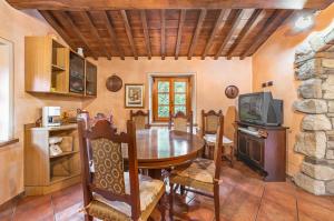Kuchyň nebo kuchyňský kout v ubytování Tenuta Cerbaiola with Pool, Garden & Parking
