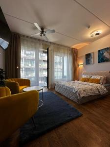 Ένα ή περισσότερα κρεβάτια σε δωμάτιο στο Apartment with Balcony in City Centre