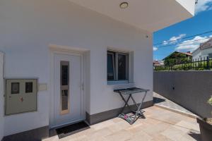 Balkón nebo terasa v ubytování APARTMAN DINO
