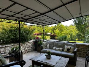 Le Vallonnet Gîte外面的花园