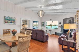 Χώρος καθιστικού στο Lake Silver Retreat lll