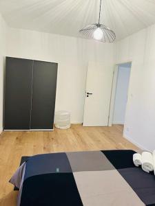 Katil atau katil-katil dalam bilik di Appartement V - Haut Standing Proche Luxembourg et Cattenom +5 gambar