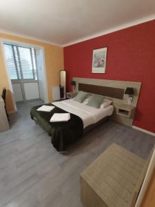 Afbeelding uit fotogalerij van Auberge du pont canal in Briare