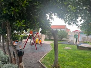 Herní místnost nebo prostor pro děti v ubytování Apartmani Adi Tkon + 12 fotografií