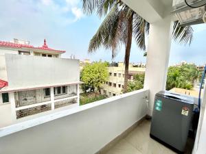 Balkón nebo terasa v ubytování Yepplo Service Apartments - KOLKATA - Private Kitchen & Daily Housekeeping Service