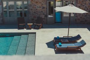 Πισίνα στο ή κοντά στο Sampatiki Suites & Spa - Luxury Seaview Suites - Opened 2024