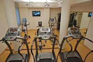 Fitnes oz. oprema za telovadbo v nastanitvi Sam Hotel