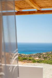 Gallery image of Alisahni Studio Sea View in Paleochori