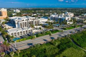 Gallery image of Opal Grand Oceanfront Resort & Spa in Delray Beach