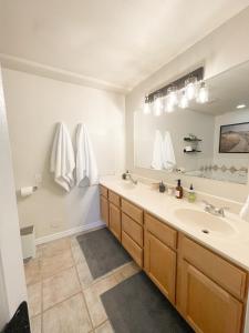 Fotografie z fotogalerie ubytování City View Retreat 2 BR 1 B v destinaci Draper