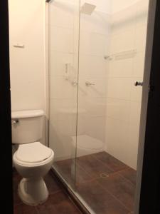 Ένα μπάνιο στο Hotel San Juan 70 Medellin
