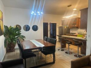 Kuchyň nebo kuchyňský kout v ubytování Salvatierra Home