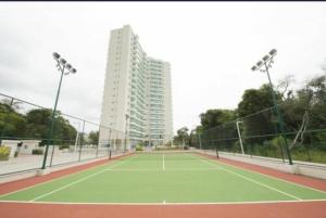 Tenis a/nebo squash v ubytování Rio Stay - Flat B com varanda - individual nebo okolí