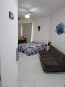 Ένα ή περισσότερα κρεβάτια σε δωμάτιο στο Loft Condado Bl 2 Ap 116 Aldeia dos Reis Sahy