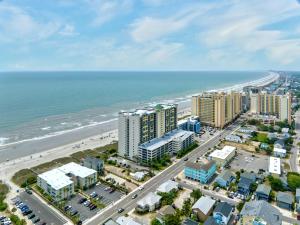 - Vistas aéreas a la ciudad y a la playa en Ocean Bay Club 909 Condo, en Myrtle Beach