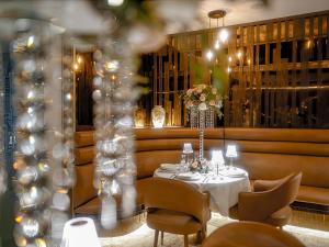 Ein Sitzbereich in der Unterkunft Golden Sands Boutique Hotel-Dubai Creek