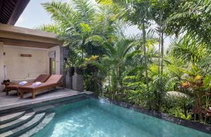Bazén v ubytování The Sankara Suites and Villas nebo v jeho okolí