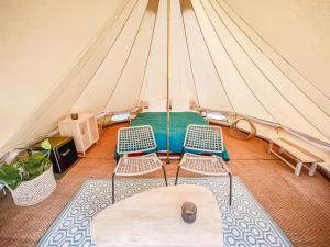 Posezení v ubytování Strandbad Steckborn mit Herberge, Camping & Glamping