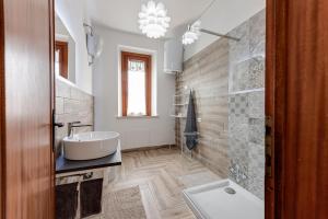 Koupelna v ubytování Casa vacanza tra le colline pisane + 17 fotografií