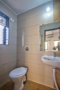 Phòng tắm tại Comfort Stays Miramar