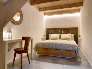 Postel nebo postele na pokoji v ubytování Villa Larius + 56 fotografií