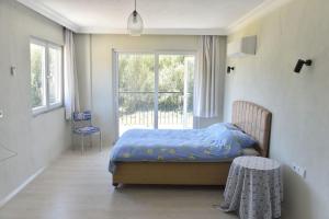 Postel nebo postele na pokoji v ubytování 3 Bedroom Villa with private pool + 25 fotografií