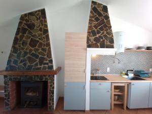 Dapur atau dapur kecil di Nature retreat, trails & river
