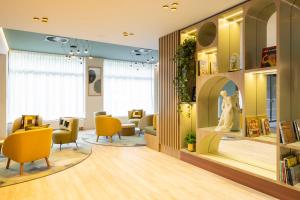 Citadines Toison d'Or Brussels的休息区