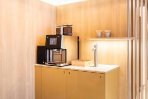 Citadines Toison d'Or Brussels的厨房或小厨房