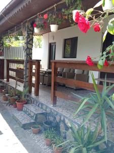 Casa Chitu的阳台或露台