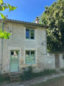 Fotografie z fotogalerie ubytování Séjour au bord de l'eau v destinaci Saint-Maixent-lʼÉcole