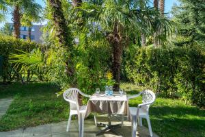 Vrt pred nastanitvijo Hotel Garni dei fiori