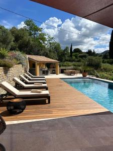 Piscina di Côté vignes cassis o nelle vicinanze