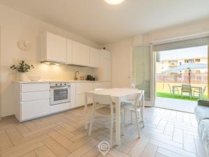 Φωτογραφία από το άλμπουμ του Green Oasis Apartment σε Su Forti