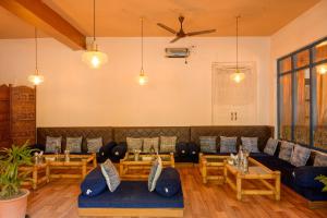 Drifters Inn - The Hidden Tribe的休息区