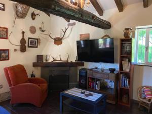 TV a/nebo společenská místnost v ubytování Casa Sandra by Altur Cantabria
