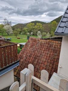 a view of a roof of a house at Ferienhaus Reschwitzer Auszeit in Saalfeld