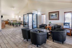 Posezení v ubytování Super 8 by Wyndham Cheyenne WY
