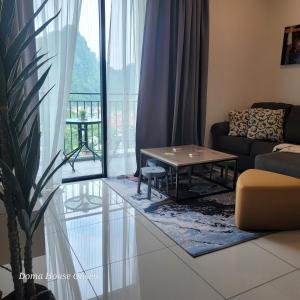 Posezení v ubytování Doma House Onsen at Sunway Onsen, Tambun