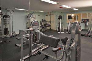 Riviera Beach & Shores Resorts健身房和／或健身器材