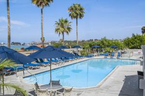 La alberca dentro o cerca de Riviera Beach & Shores Resorts