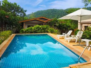 Πισίνα στο ή κοντά στο Escape-Cabins