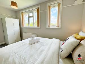 マンチェスターにあるKozyGuru Spacious 3 BR 8ppl Hse 50% off Long stayのギャラリーの写真