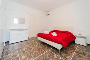 Foto dalla galleria di 132- annuncio non attivo a Sestri Levante
