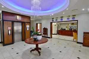 Φωτογραφία από το άλμπουμ του The Balmoral - Halaal στο Ντέρμπαν