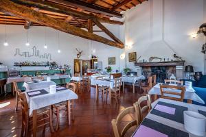 Restaurace v ubytování La Fornace Di Racciano