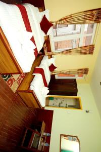 an overhead view of a bedroom with a bed at hotel Backpackers inn in Kathmandu